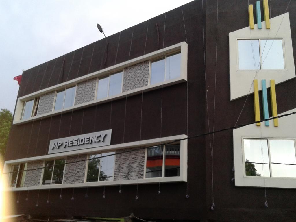 מלון אויאיין Mp Residency מראה חיצוני תמונה